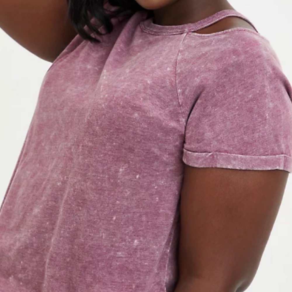 🆕 Purple Mineral Wash Cold Shoulder Tee Top 2 2X 18 20 NWT Torrid New!